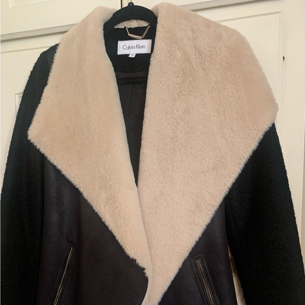 Calvin Klein Women’s Coat Black with Faux Fur - Picture 1 of 5
